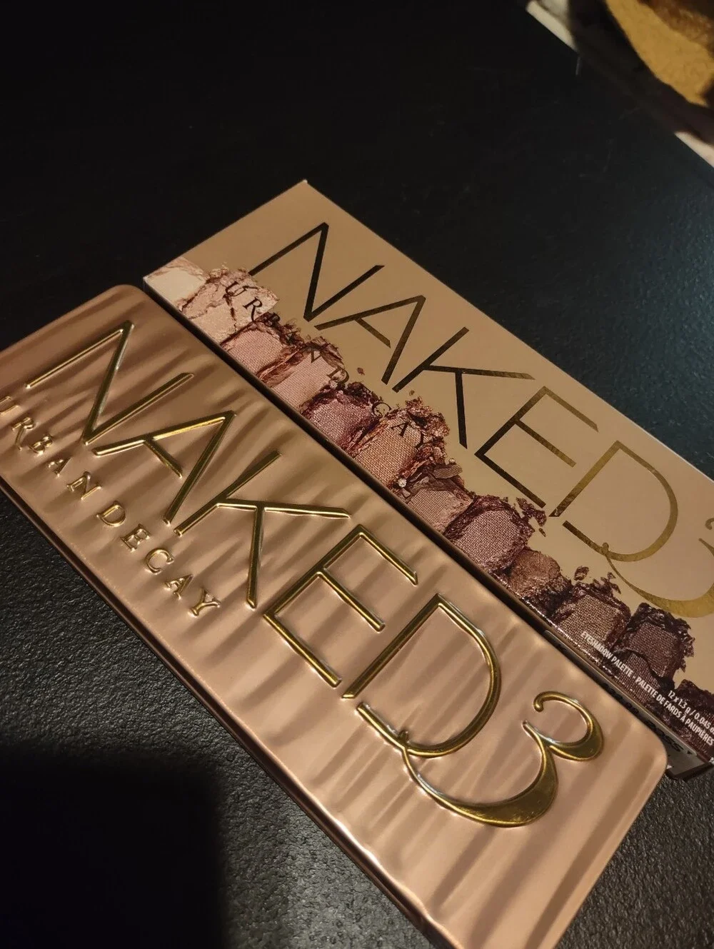 Urban Decay NAKED3 Rose & Neutral Eyeshadow Palette